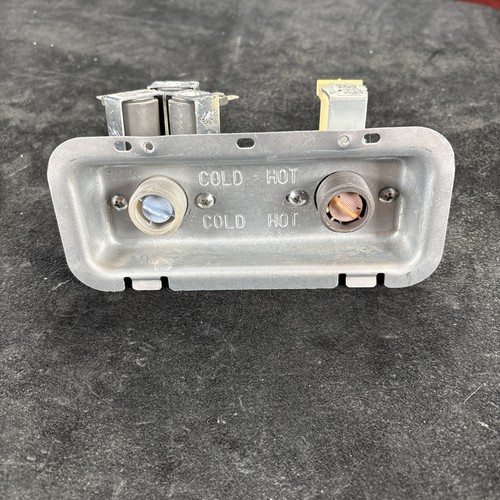 Cold hot water inlet - &,